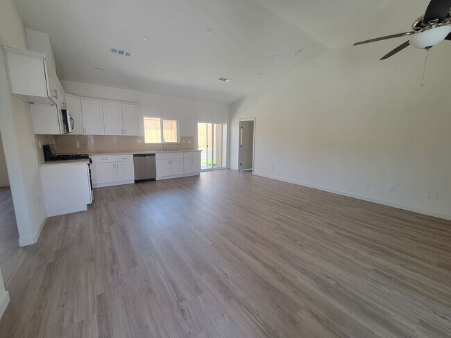 Building Photo - 8414 Grandy St