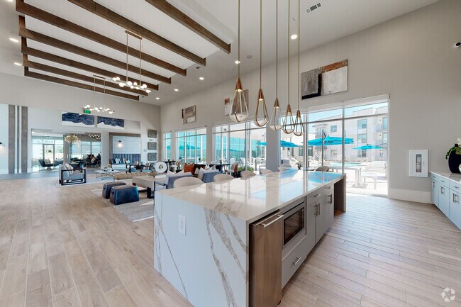 Casa club - Ironcrest Apartments