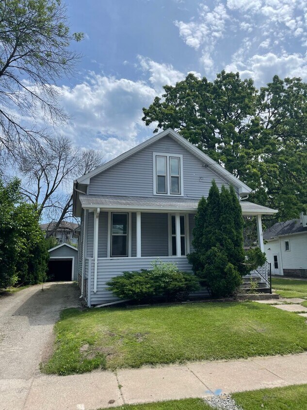 Foto principal - 3 Bedroom Near UWO