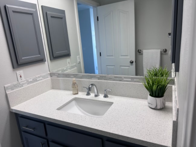 Building Photo - 133 Yellowstone Ave