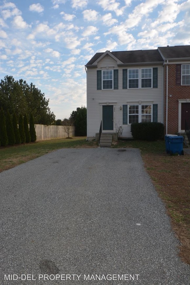 Building Photo - 206 Jacks Way