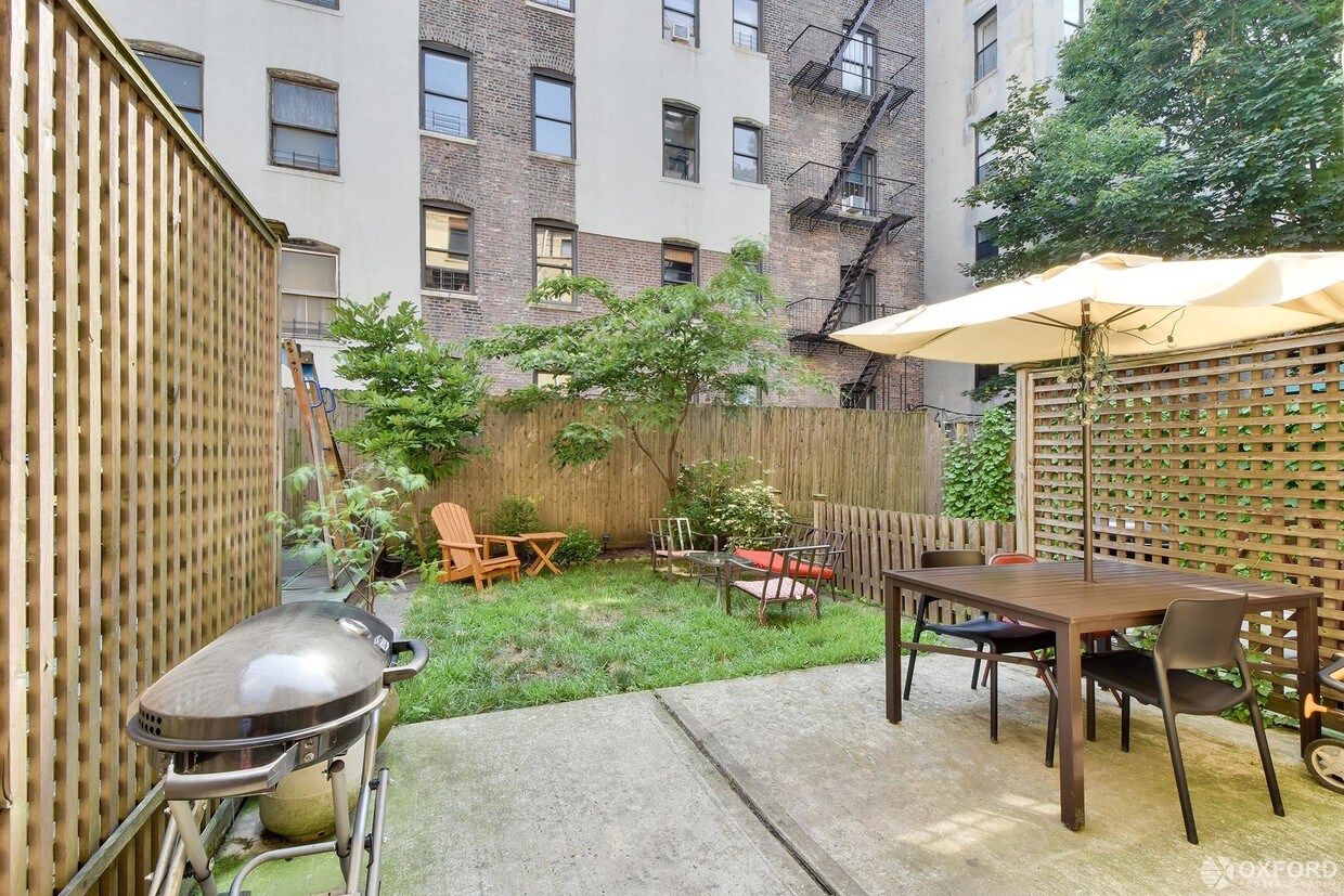 Primary Photo - 124 West 111th Street