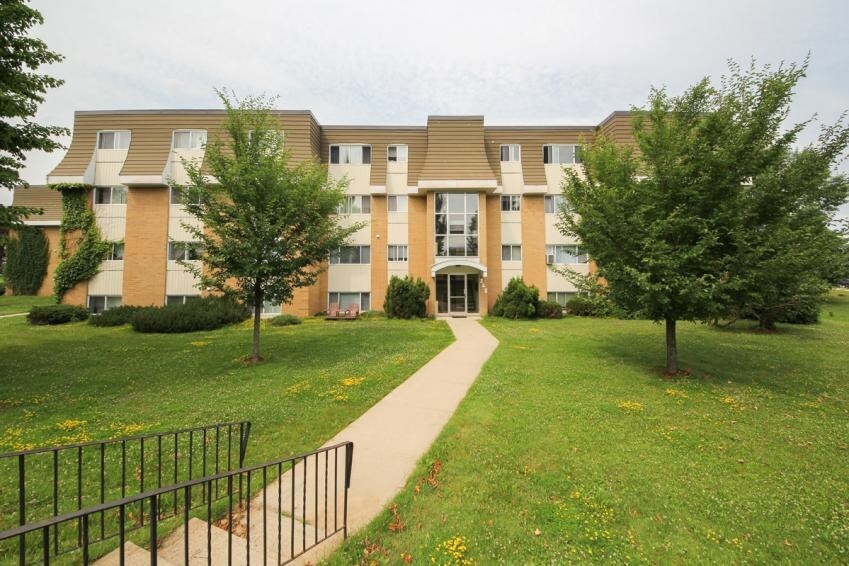 Elroy Apartments Apartments 125261 Parkside Dr Fredericton, NB