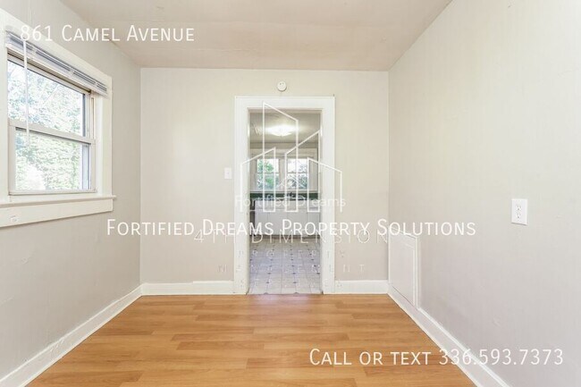 Foto del edificio - 861 Camel Ave