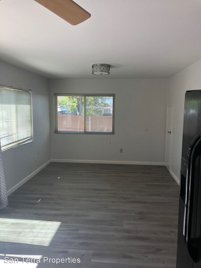 Building Photo - 3 br, 2 bath House - 10752 Esmeraldas Dr.