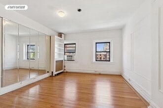 Building Photo - 118 Montague St