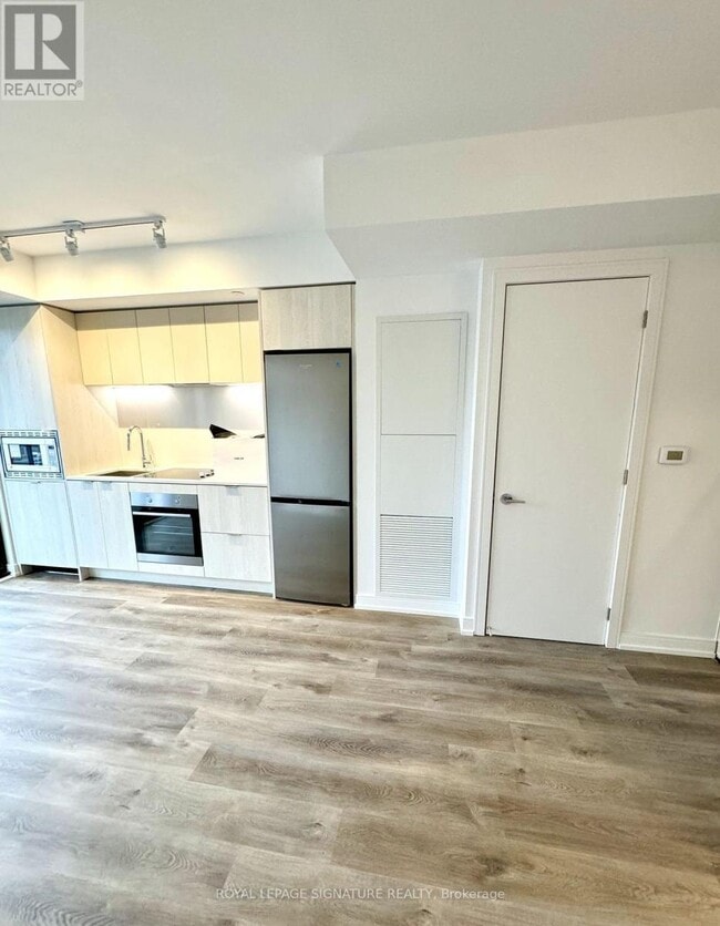 Building Photo - 1 Jarvis St