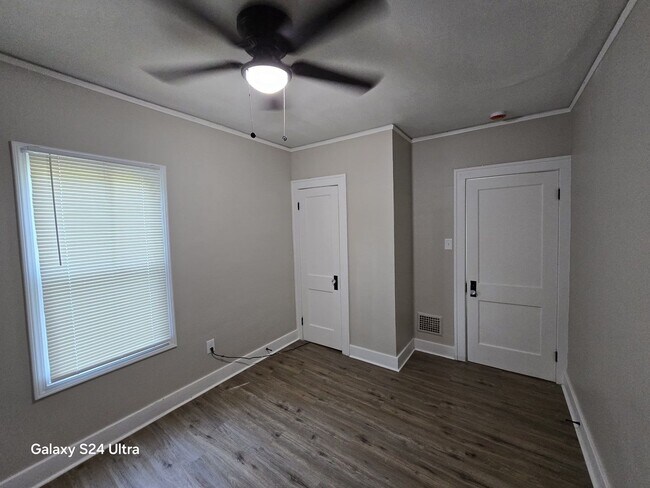 Foto del edificio - Fully Renovated 3-Bedroom Home – Move-In R...