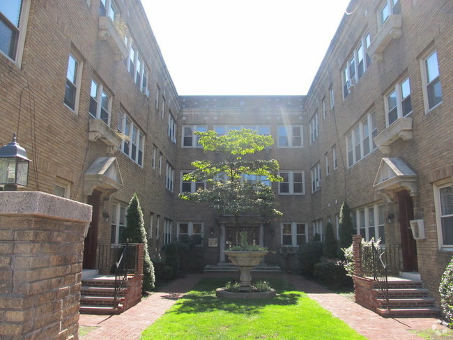 Building Photo - The Vasser Apartments