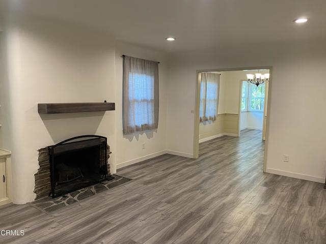 Foto del edificio - 1523 N Grand Oaks Ave
