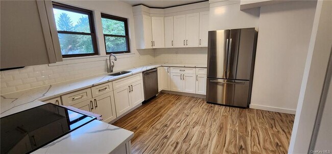 Building Photo - 455 Bedford Ave