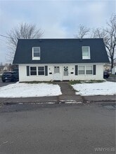 Building Photo - 109 Ensign Ave