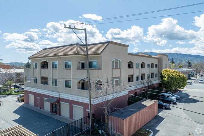 Building Photo - AJ Monterey St