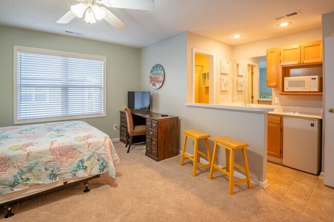 Foto del edificio - EFFICIENCY AVAILABLE LONG OR SHORT TERM @ MARSH WINDS IN ST JAMES PLANTATION