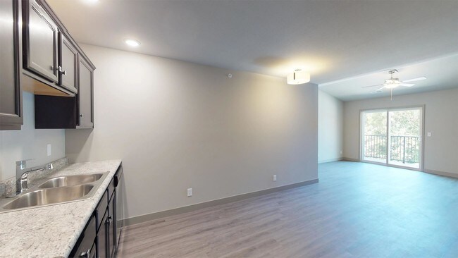 Foto del edificio - 5605 N Withershin Point