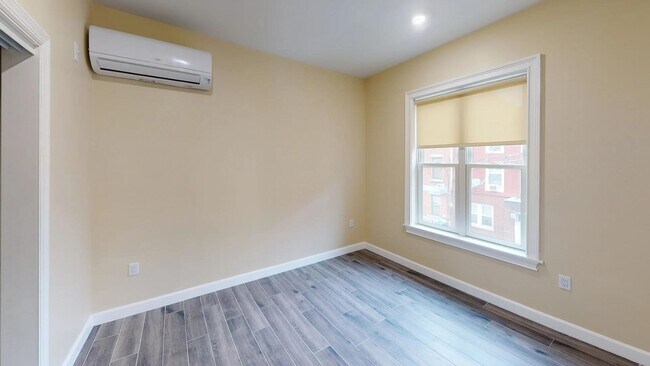 Foto del edificio - 680 Grand St