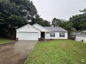 Building Photo - 3220 W Woodridge Dr