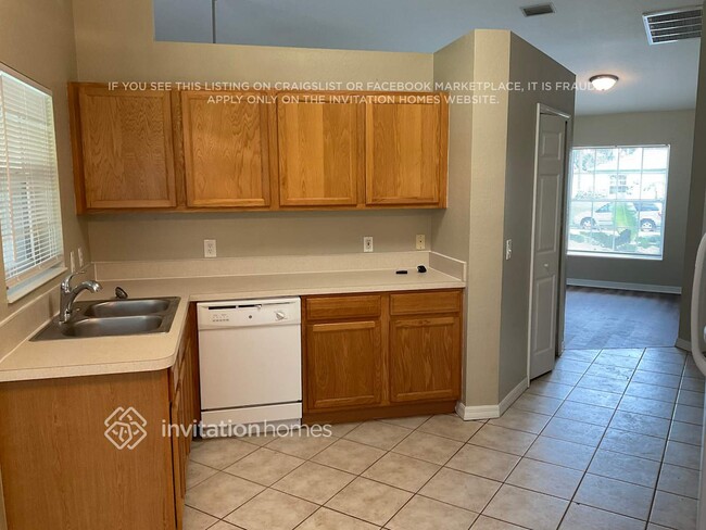 Foto del edificio - 2614 Nellie Ln