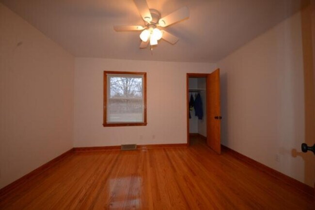 Foto del edificio - 2819 Breckenridge Ln, Louisville, KY 40220