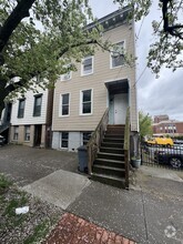 Building Photo - 94 Dana Ave