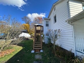 Building Photo - 376 S Main St