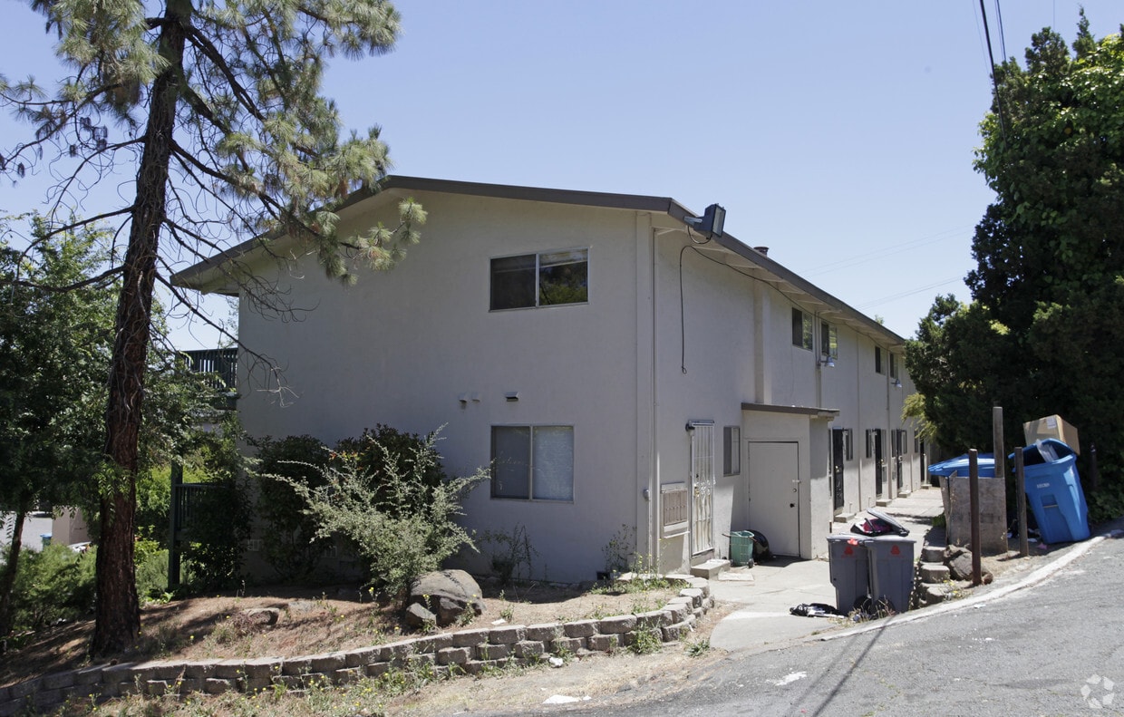 Building Photo - Valle Vista Six-Plex