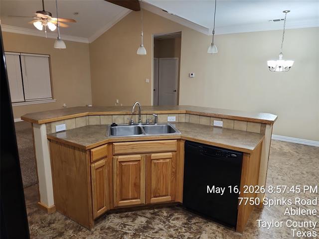 Building Photo - 7750 Spinks Rd