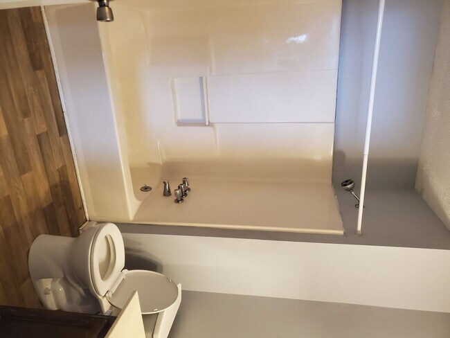 Foto del edificio - Just REDUCED Beautiful Townhouse Near Hwy 385