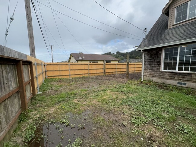 Building Photo - Newly remodeled 3-bedroom home in Fields L...