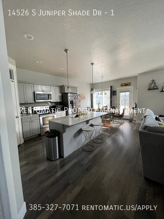Building Photo - 14526 Juniper Shade Dr