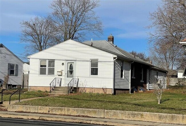 Building Photo - 154 Hemingway Ave