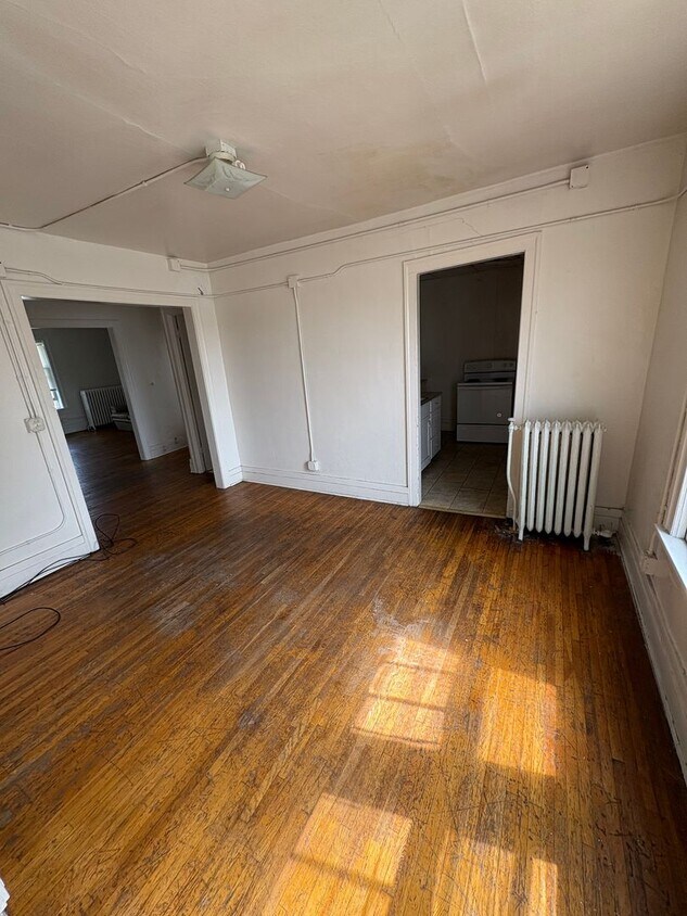 Foto principal - 805 W 4th St