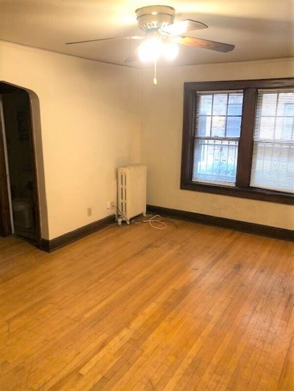 Foto del edificio - 2632 N Oakland Ave