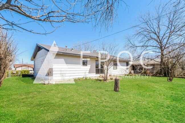 Foto del edificio - 1312 West Ln