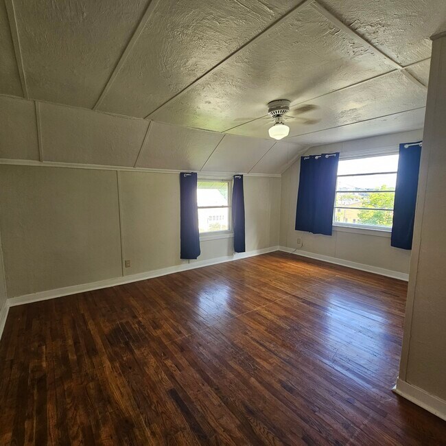 Foto del edificio - 421 N Franklin St