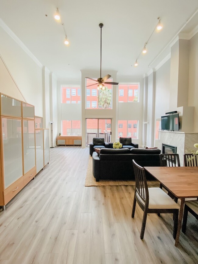 Building Photo - 655 5th St