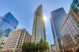 Building Photo - 345 N LaSalle St