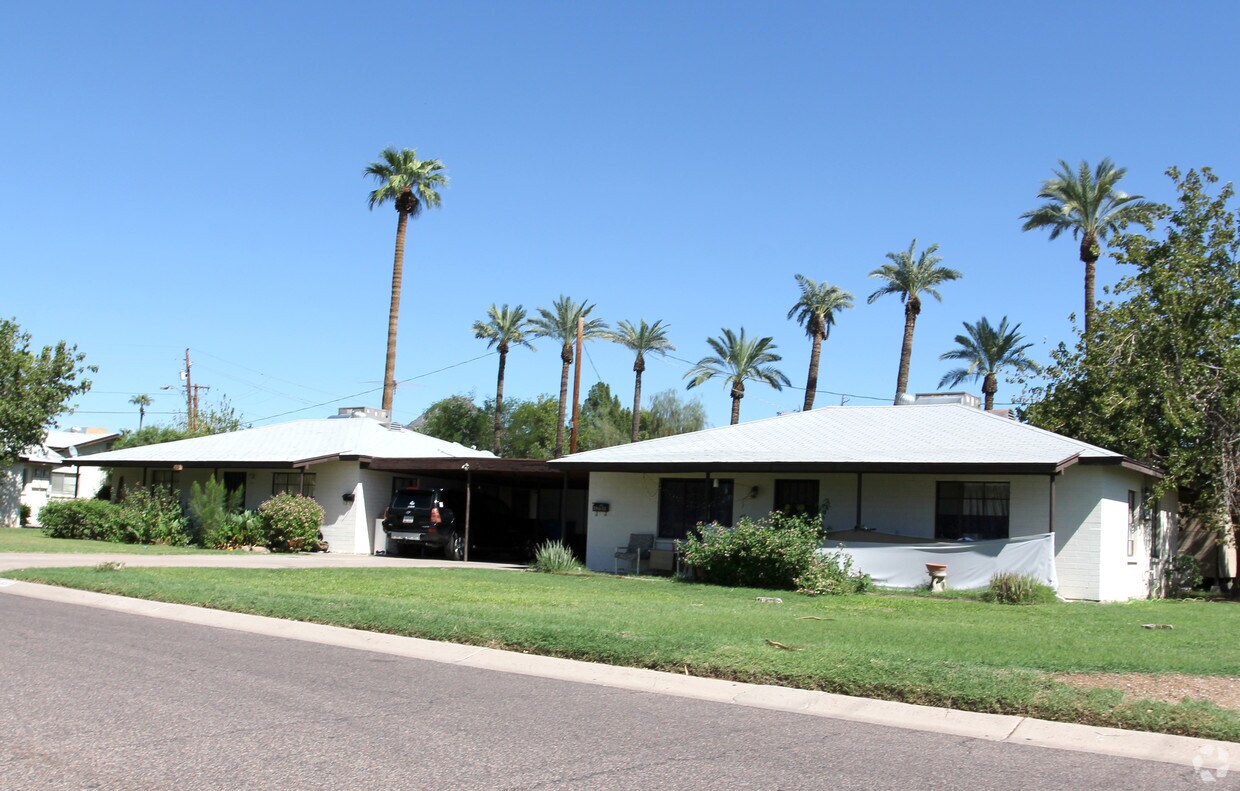 Primary Photo - 5833-5835 N 13th Pl