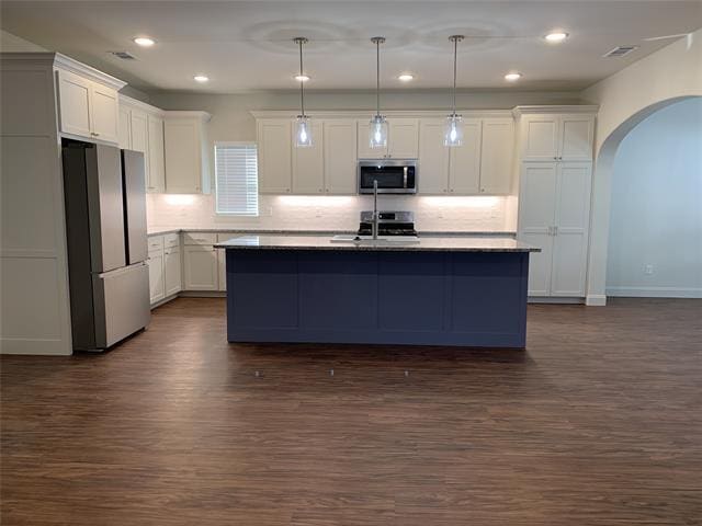 Building Photo - 3240 Sandage Ave