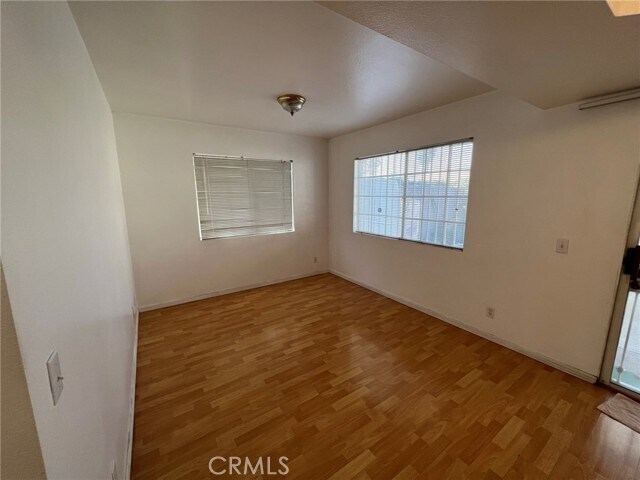 Building Photo - 4246 La Rica Ave