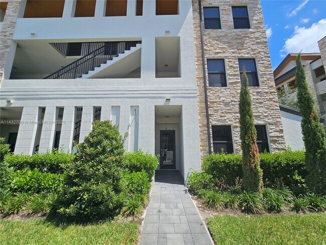 Building Photo - 7831 NW 104th Ave