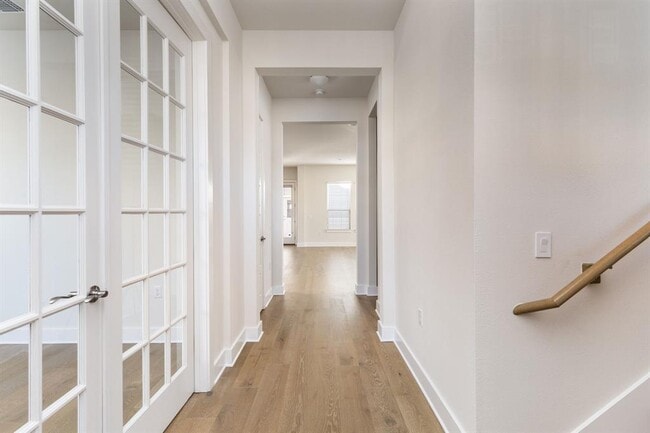 Building Photo - 2401 McBee St