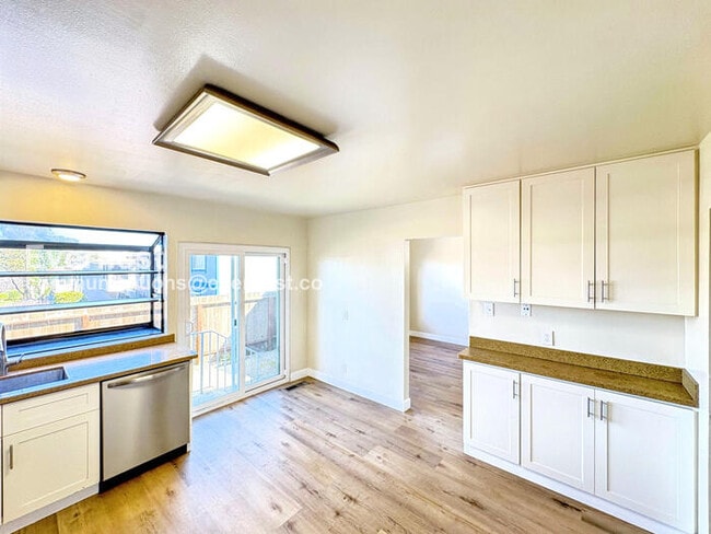 Building Photo - 3766 Callan Blvd