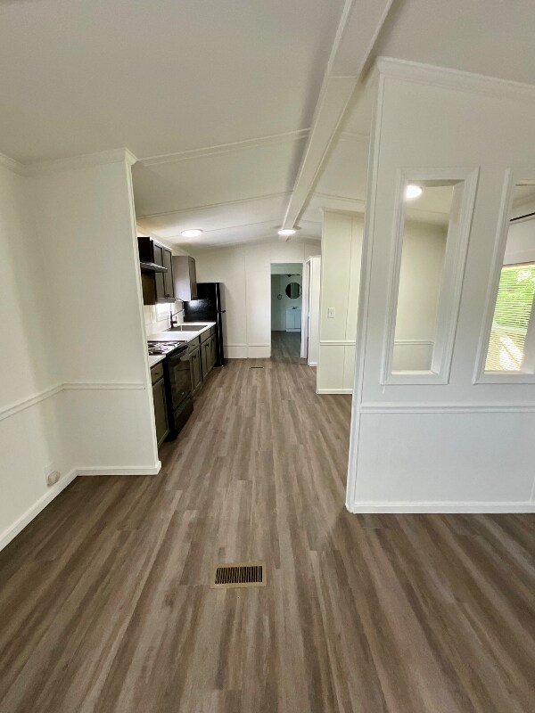 Foto del edificio - 134 Atkins Rd
