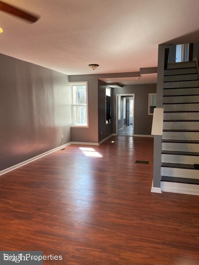 Foto del edificio - 4 br, 1.5 bath House - 1316 W 4th Street