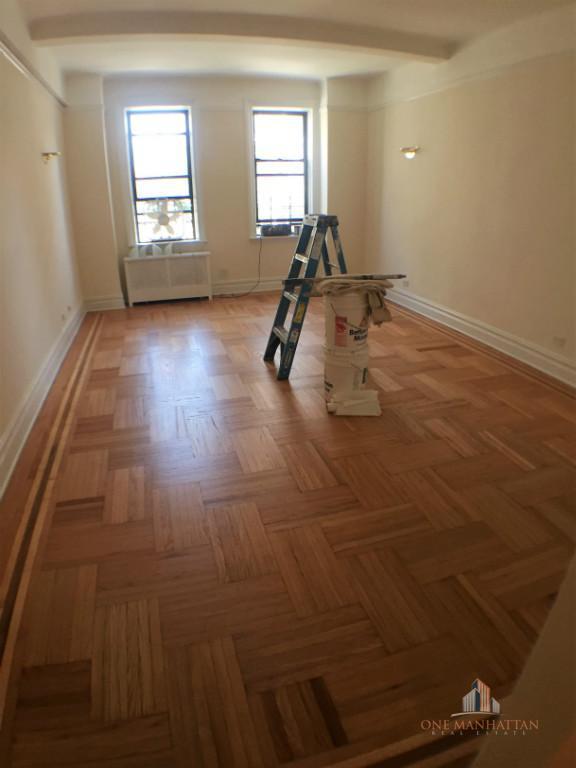 Building Photo - 135 W 86th St