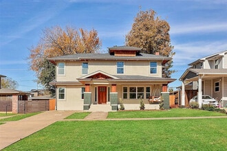 Building Photo - 213 NE 14th St