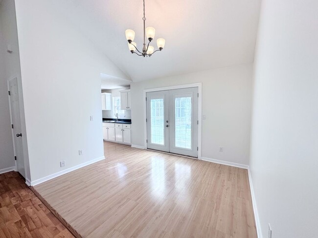 Building Photo - Branching Out in Laurel Oaks