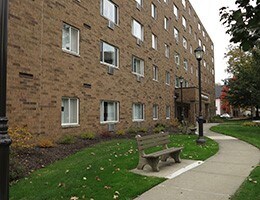 3105 Devonshire Rd Cleveland, OH 44109 – photo 2