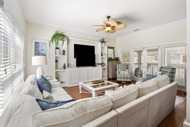 Foto del edificio - 40 Collins Meadow Dr